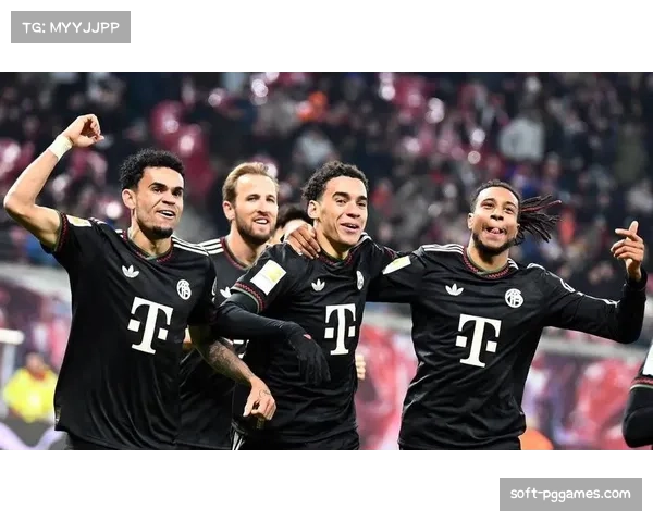 拜仁三叉戟本赛季欧冠参与进球均上双：凯恩13球2助领跑